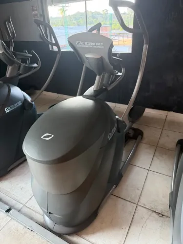 Elíptico Octane