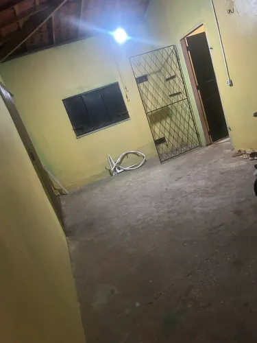Uma casa pra vender na zona sudeste
