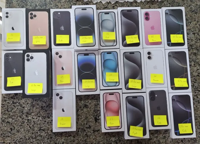 Lote 24 unidades caixa de Iphone, do 11 ao 16