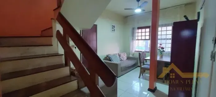 Casa para Venda em Volta Redonda, Siderópolis, 3 dormitórios, 3 banheiros, 2 vagas