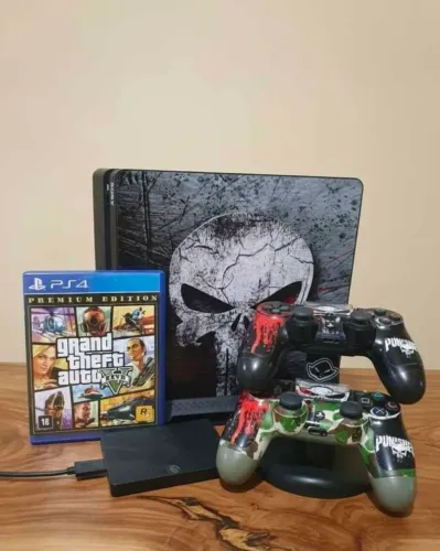 Vendo ou troco Ps4 Slim 2,5tb 2 controles e hd externo