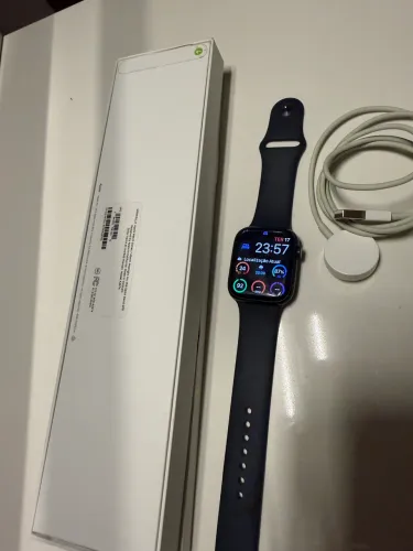 Apple Watch Series 7 45mm (GPS)