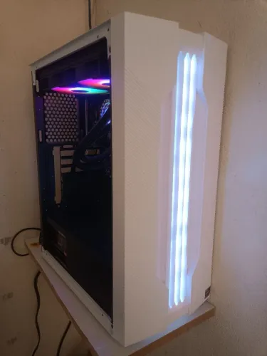 Gabinete Ryzen 3 3200g 16gb DDR4 3200Mhz NVME 256gb watercooler em perfeito estado