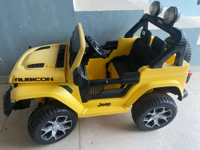 Carrinho elétrico - Jeep infantil 12v - funcionando perfeitamente 