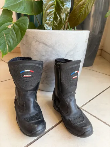 Bota Mondeo feminino