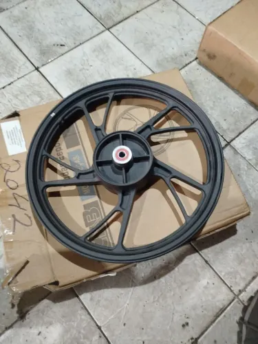 Rodas liga leve Fam e Titam pé de galinha
