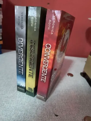 Trilogia Divergente - Veronica Roth (Completa)