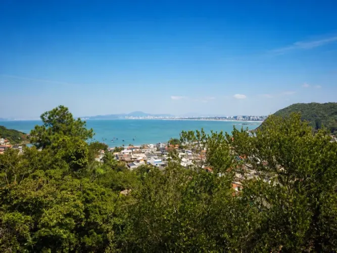 LOTE EXCLUSIVO COM VISTA MAR - PENHA-SC