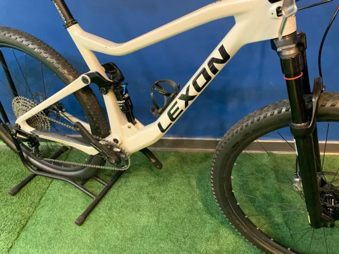 LEXON CARBON T:19