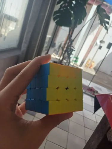 Cubo mágico 4x4