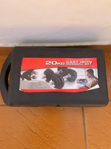 Kit Halteres e Anilhas 20kg Ferro Fundido Ajustável na Maleta (Completo)