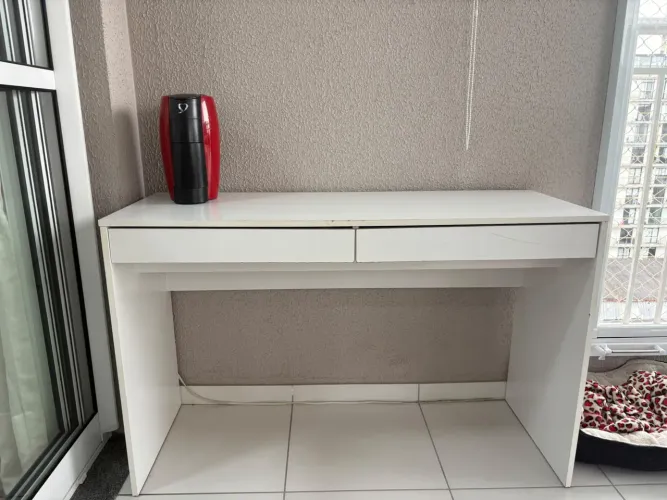 VENDO MESA ESCRIVANINHA BRANCA