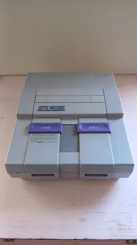 Super Nintendo Com Dois Controles, Fonte Original E Sete Jogos.