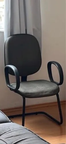 Cadeira estofada