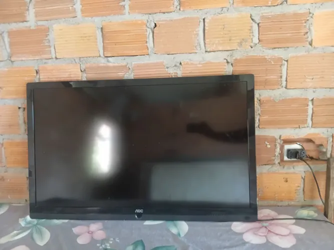 Tv Aoc de 40 polegada aceito troca em iphone 11