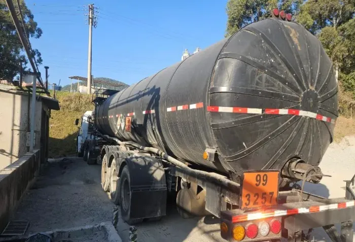 Semirreboque Tanque para Asfalto Quente REB/LÍDER 3 Eixos