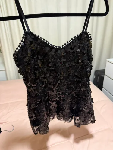 Blusa peplum paetê