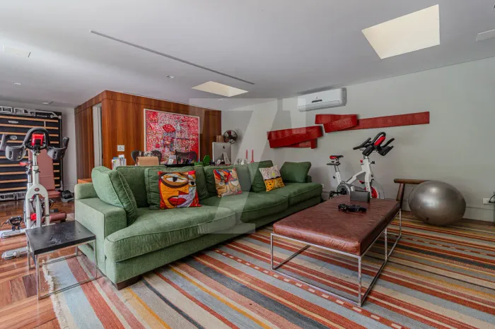 Um refúgio no melhor do bairro Cidade Jardim. Com arquitetura de Marco Aurélio Viterbo e p