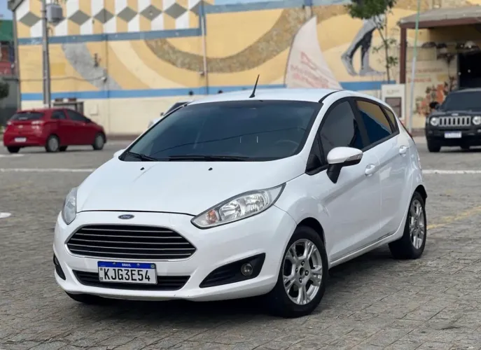 Ford Fiesta 1.5 16V Flex Mec. 5P 2014