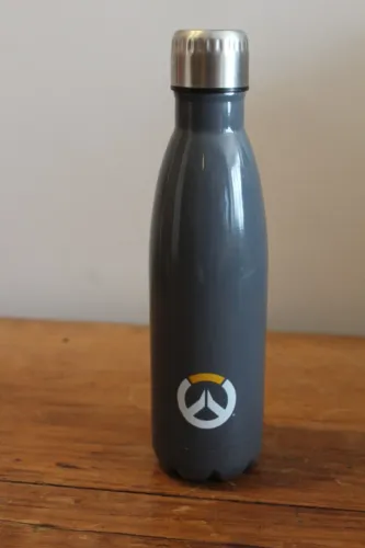 Garrafa térmica temática Overwatch