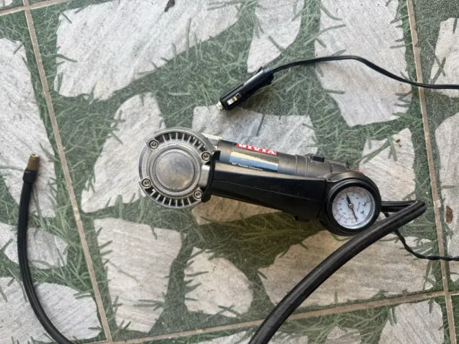 Mini compressor portátil 12 V