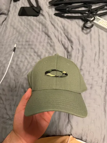 Boné Oakley Tincan