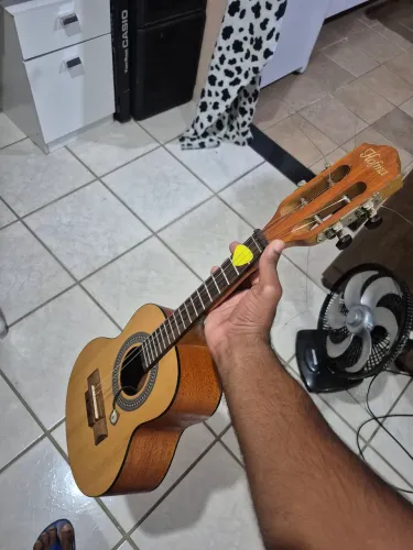 Cavaquinho Hofma