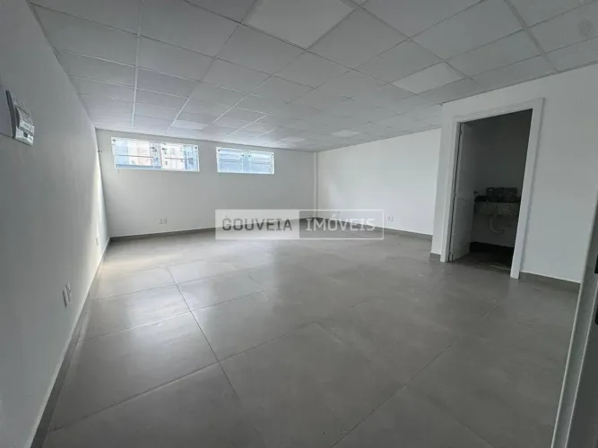 Sala Comercial com 183 M², Aluguel de R$ 7.320 + Taxas - Centro, Itajaí (Sc)