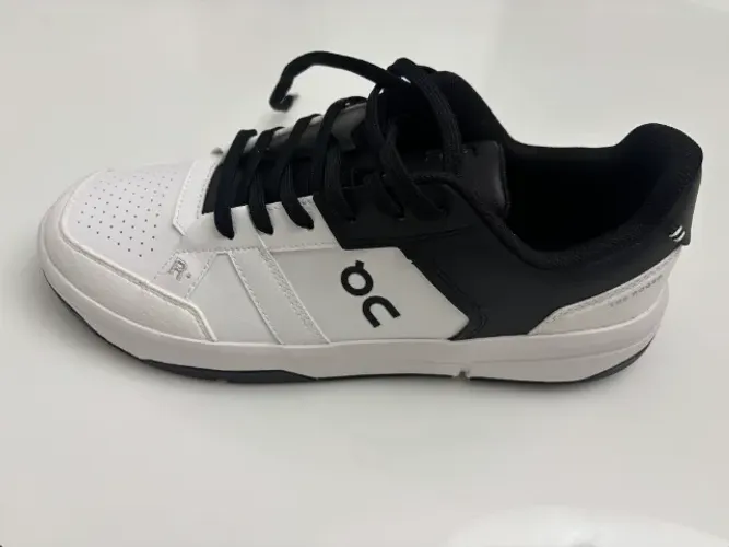 Tênis On Running - NA CAIXA (TAM. 42)