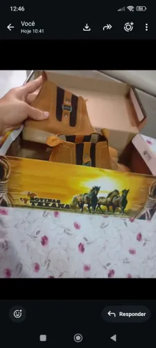 Vendo essa bota infantil nunca usada