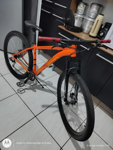 Bicicleta Caloi Explorer MTB  aro 29 quadro 17 