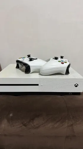 Videogame Xbox One S