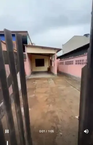Vende-se um casa  na praia local parque de mambucaba angra dos Reis 