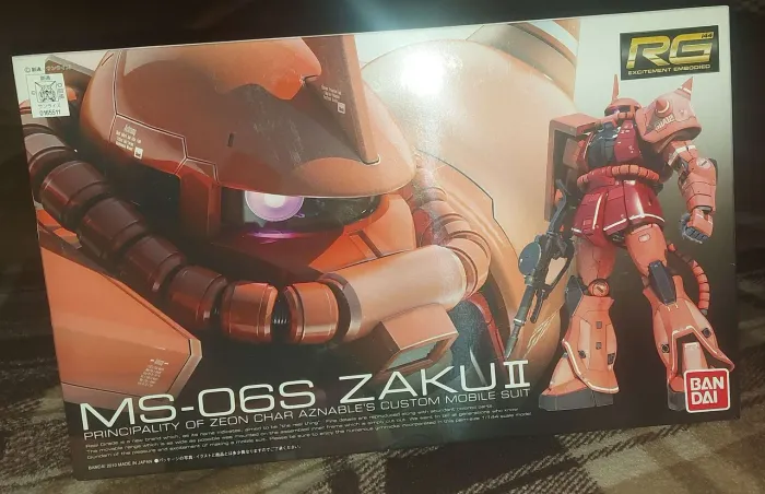 Real Grade Char's ZAKU II Model Kit