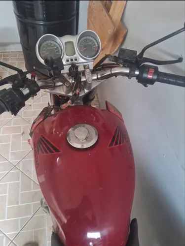 Moto Twister, não venham com propostas absurdas