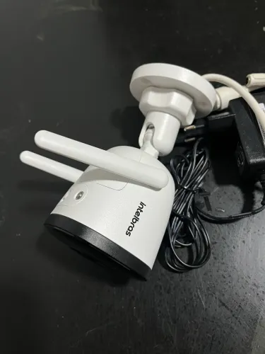 Câmera Inteligente Full HD iM5 SC com MicroSD 32GB Branca Intelbras
