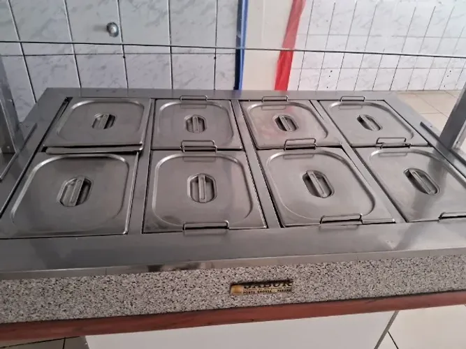 Buffet Térmico Self-Service em Inox com Proteção de Vidro - Excelente Estado