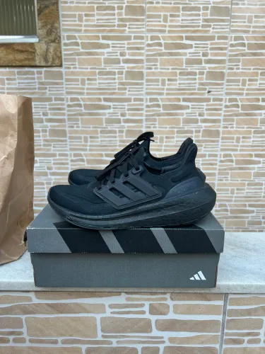Tênis Adidas Ultraboost N° 39 Preto