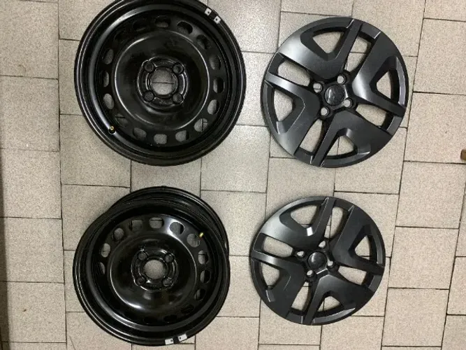Rodas De Ferro E Calotas Originais Do Vw Tera 2027 Aro 15