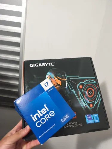 Kit Upgrade i7 14700f + Gigabyte B760M Gaming AC DDR4