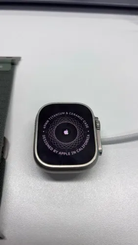 Apple Watch Ultra 1ª Geração - Titânio