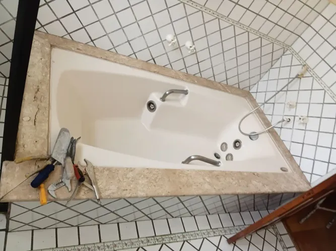 Banheira Jacuzzi hidromassagem