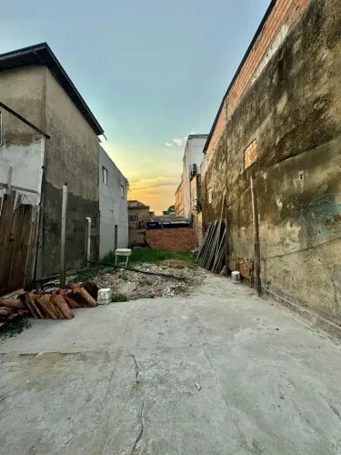 LUMIAR VENDE  TERRENO  120m², 6x20, documentação regular  Cremação/PA