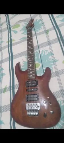 Guitarra Giannini super sonic vender ou troca por ar-condicionado 1.200