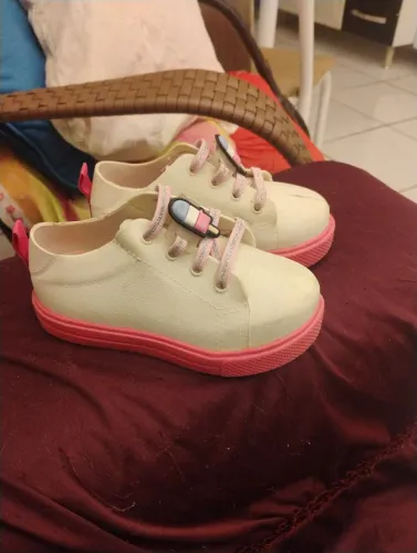 Sapato infantil menina - tamanho 23