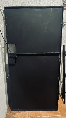Portão de ferro