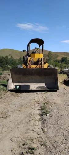 Pá carregadeira FR10B