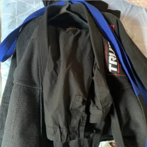 Kimono Preto Truda