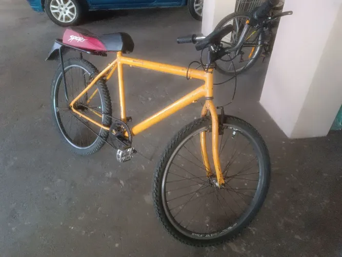 Bike motorizada *com defeito*