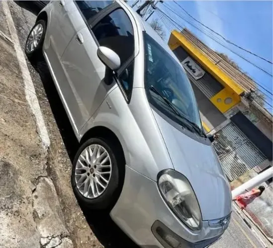 Fiat Punto Essence Dualogic 1.6 Flex 16V 5P 2013